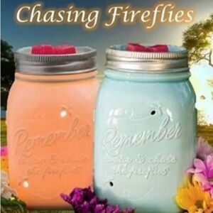 SCENTSY RETIRED ~ Chasing Fireflies Wax Warmer w/ New Bulb.    *Mint Cond*